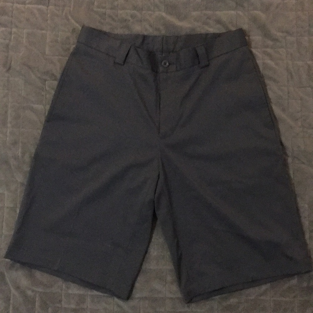 Slazenger Men’s Size 30 golf shorts